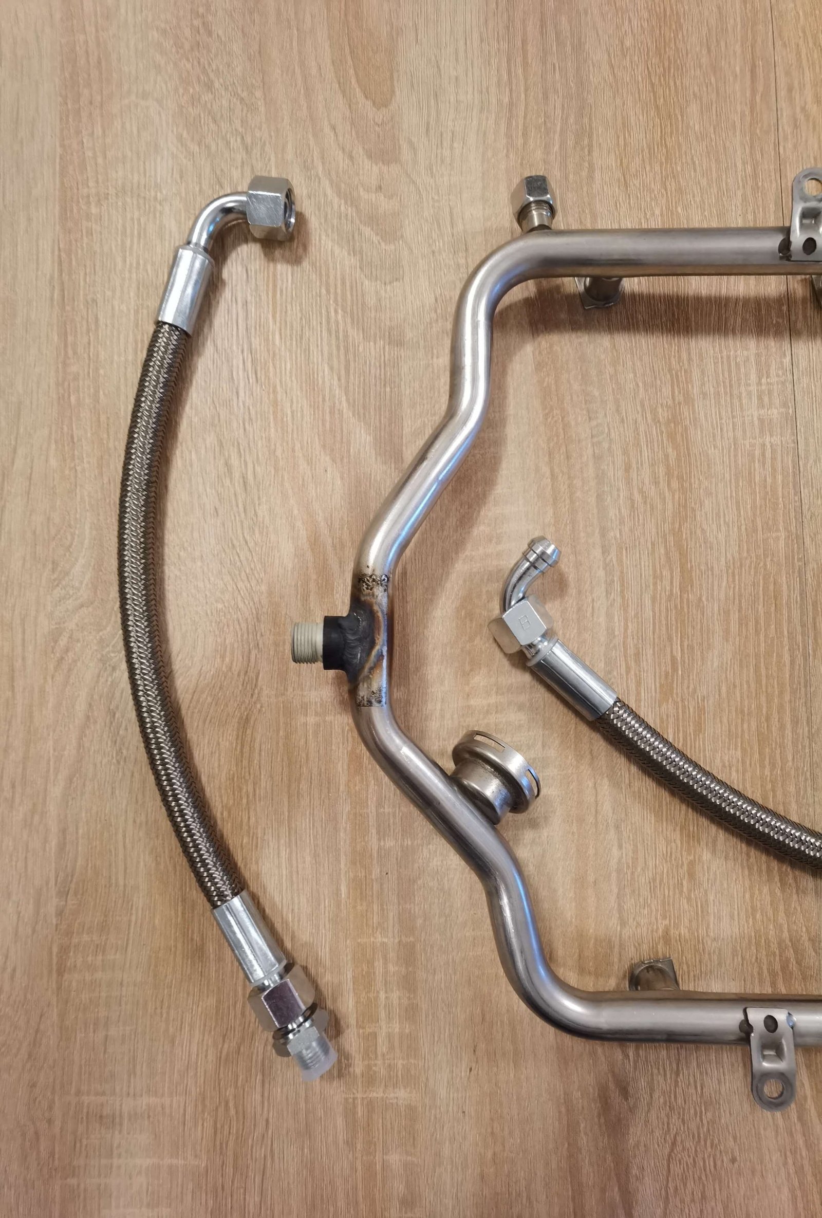 Looped Fuel Rail Mercedes M113K 55 AMG Kompressor + Returning Core - Image 10