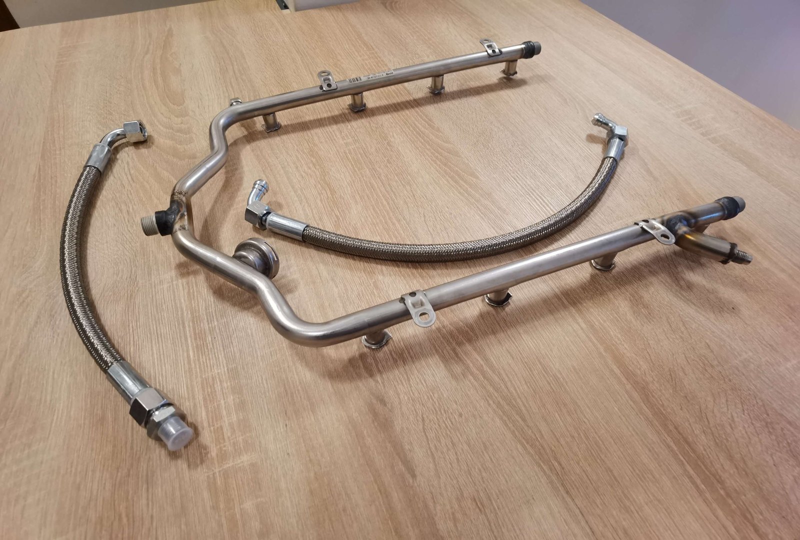 Looped Fuel Rail Mercedes M113K 55 AMG Kompressor + Returning Core - Image 3