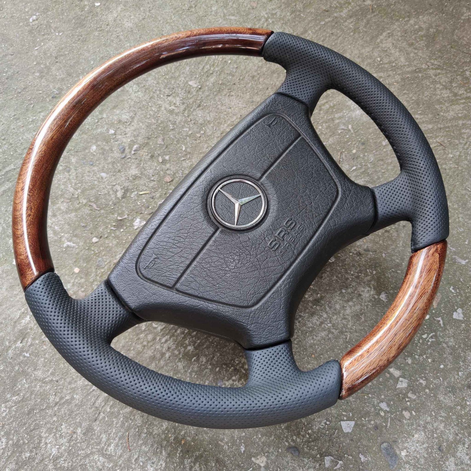 Mercedes R129 W124 W202 W210 W140 Wood Steering wheel with Perforated Leather - Image 2