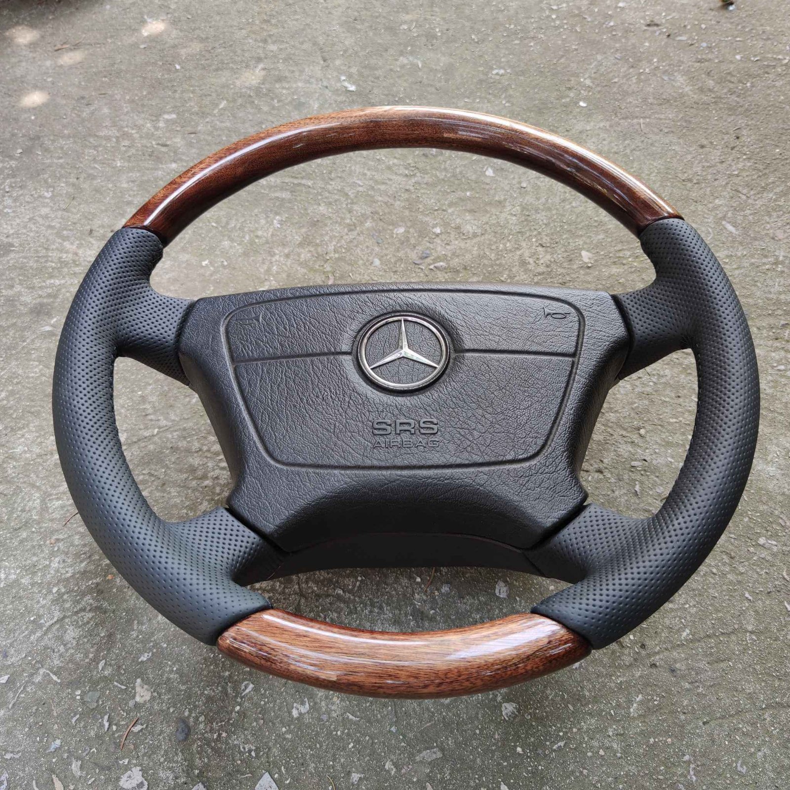 Mercedes R129 W124 W202 W210 W140 Wood Steering wheel with Perforated Leather - Image 4