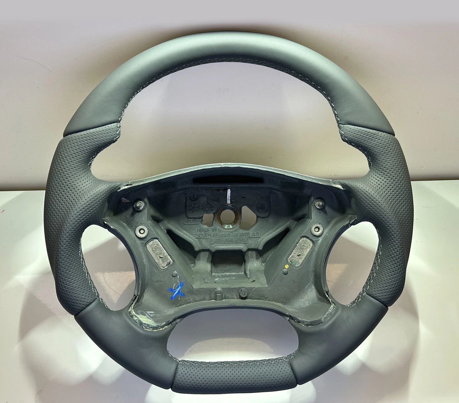 Mercedes W203 AMG Look Ergonomic Steering wheel TWO Type Leather Gray color